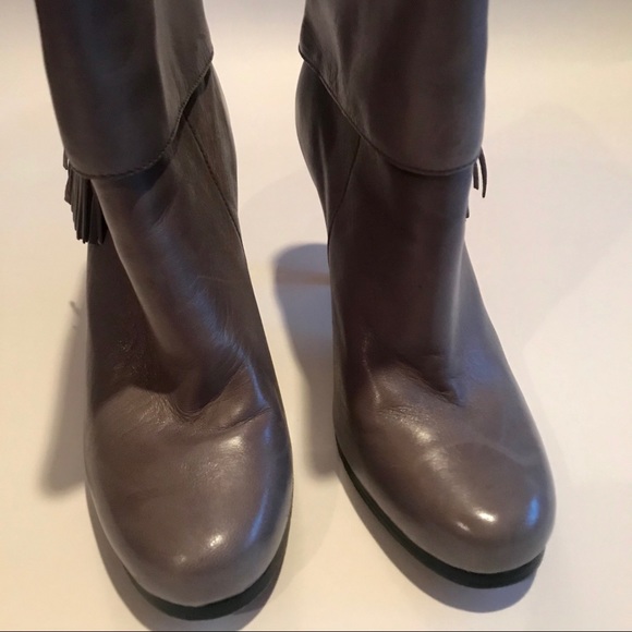 Coach grey leather boots with tassel size 10 - Picture 5 of 6